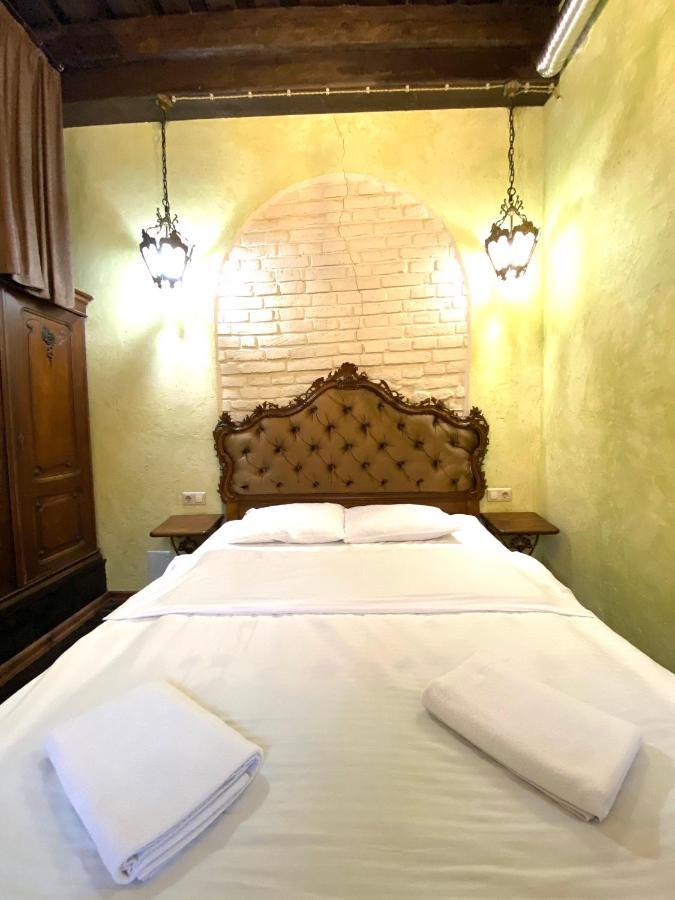 Квартира Подобово На Площі Ринок 39 Leopoli Esterno foto
